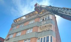 ÇATI YANGININA MÜDAHALE EDİLDİ