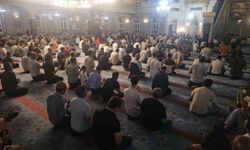 MEVLİD KANDİLİNDE CAMİLER DOLDU TAŞTI