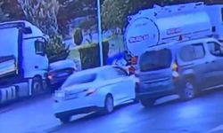 TIRIN ÇARPTIĞI OTOMOBİL SÜRÜKLENDİ