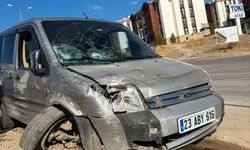 TRAFİK KAZASINDA 1 KİŞİ YARALANDI