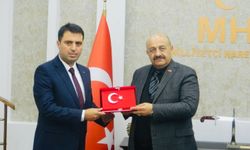 TÜRKAV’DAN BAŞKAN OĞUZHAN DEMİR’E HAYIRLI OLSUN ZİYARETİ