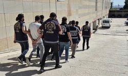 HAVAİ FİŞEK ATMIŞLARDI, 900 BİN LİRA CEZA KESİLDİ