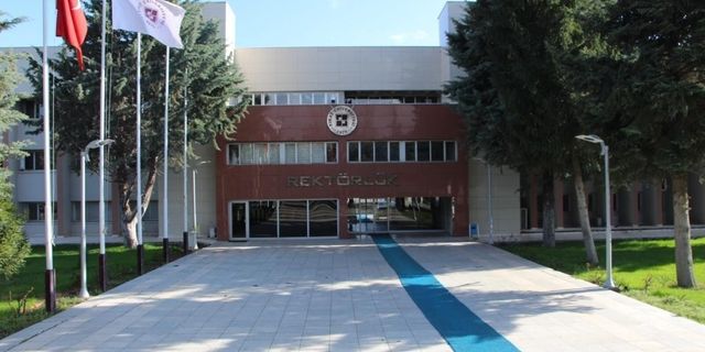 FÜ, 133 PROJESİ İLE TÜRKİYE’DE 4’ÜNCÜ OLDU!