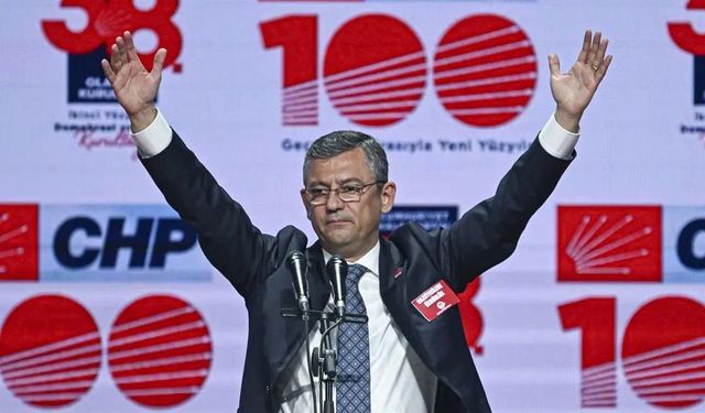 CHP'NİN YENİ GENEL BAŞKANI ÖZGÜR ÖZEL OLDU