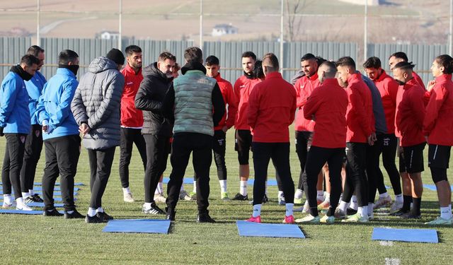 ELAZIĞSPOR’DA HAZIRLIKLAR BAŞLIYOR 