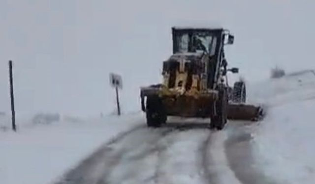 30 KÖY YOLU ULAŞIMA KAPANDI