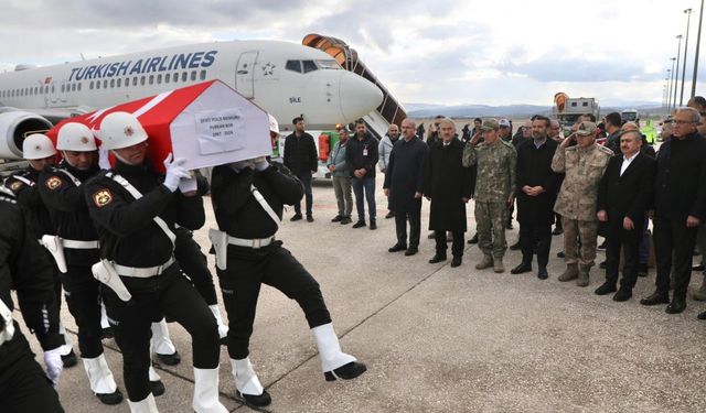 ŞEHİDİMİZ FURKAN BOR’UN CENAZESİ ELAZIĞ’DAN BİNGÖL’E UĞURLANDI