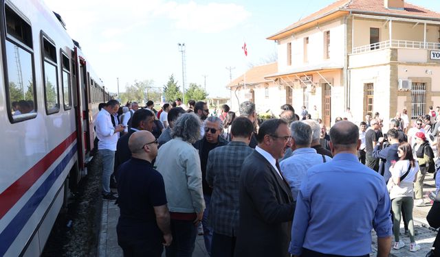 TURİSTİK DİYARBAKIR EKSPRESİ ELAZIĞ’DA MOLA VERDİ!