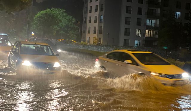 YAĞMUR ELAZIĞ’I ‘TESLİM’ ALDI!