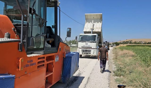 FATMALI KÖYÜNDE YOL ÇALIŞMALARI TAMAMLANDI