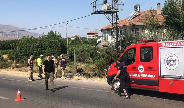 ELAZIĞ’DA OTOMOBİL TAKLA ATTI: 5 YARALI