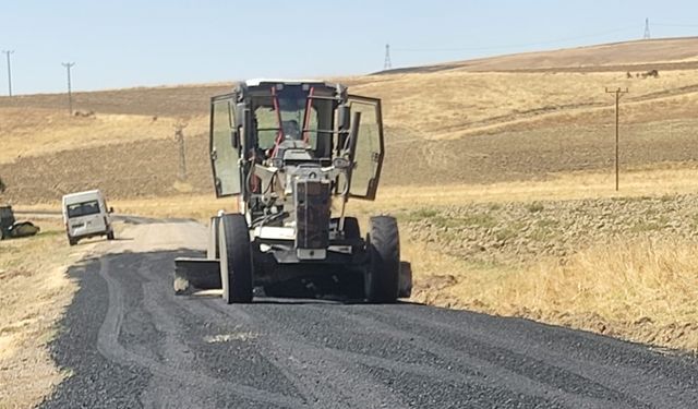 İL ÖZEL İDARESİ ‘YOL’ YAPIYOR!