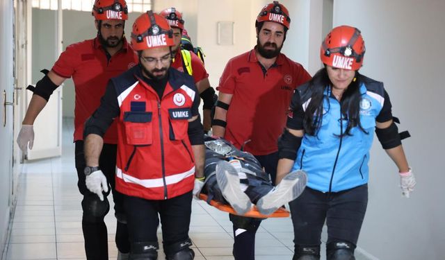 ELAZIĞ'DA DEPREM VE YANGIN TATBİKATI