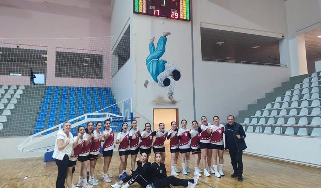 GENÇLİK VE SPOR GALİBİYETLE BAŞLADI