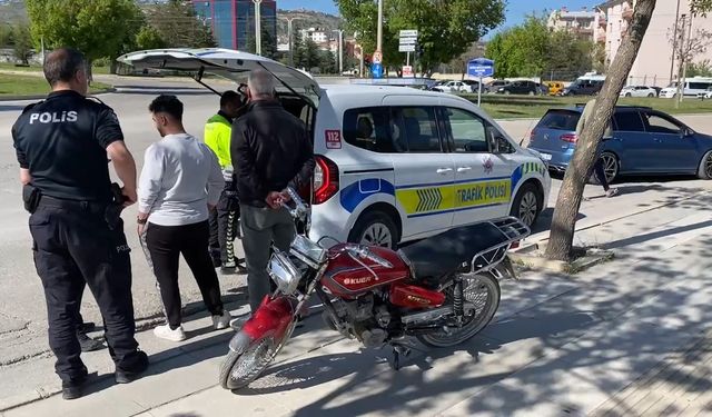 TRAFİK KAZASI: 2 YARALI