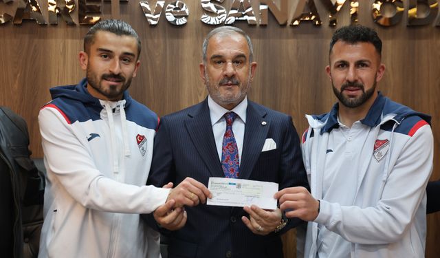ELAZIĞ TSO'DAN ELAZIĞSPOR'A 10 MİLYON LİRALIK ÇEK