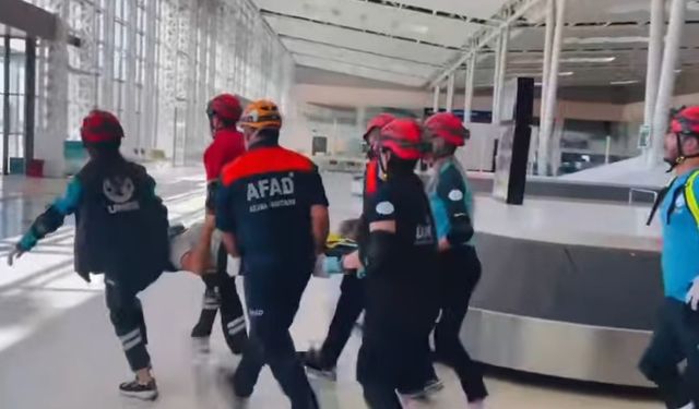 HAVALİMANI'NDA DEPREM TATBİKATI