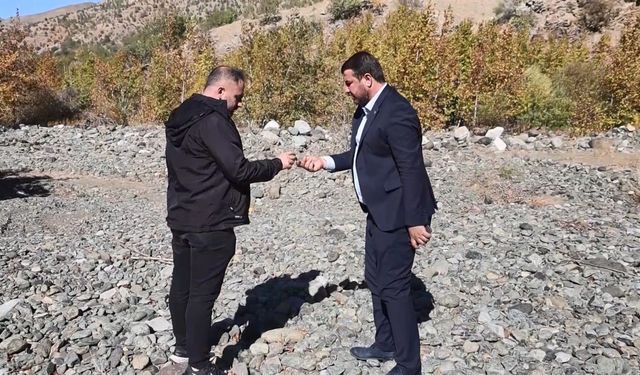 MADEN ATIKLARI DERE YATAKLARINA DÖKÜLÜYOR