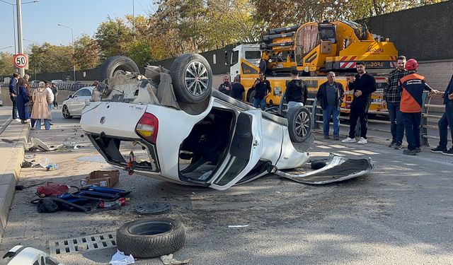 OTOMOBİL KARŞI ŞERİDE GEÇEREK TERS DÖNDÜ