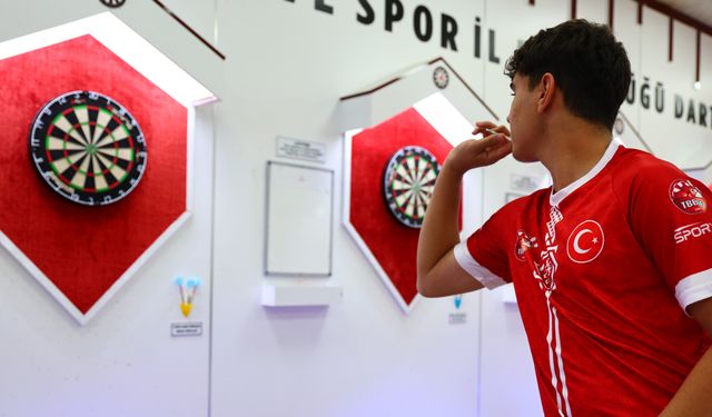 HOBİ OLARAK BAŞLADI, 14 YAŞINDA DÜNYA ŞAMPİYONU OLDU