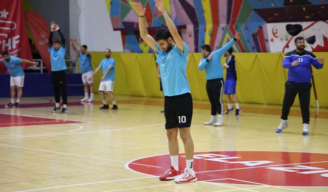 ELAZIĞ HENTBOLU TÜRKİYE GÜNDEMİNDE