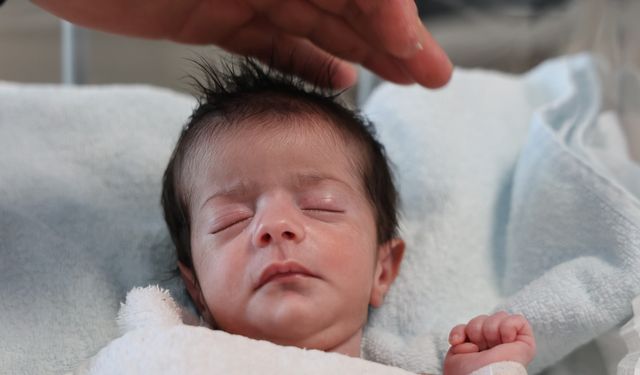 4 GÜNLÜK BEBEĞİN YAŞAM MÜCADELESİ