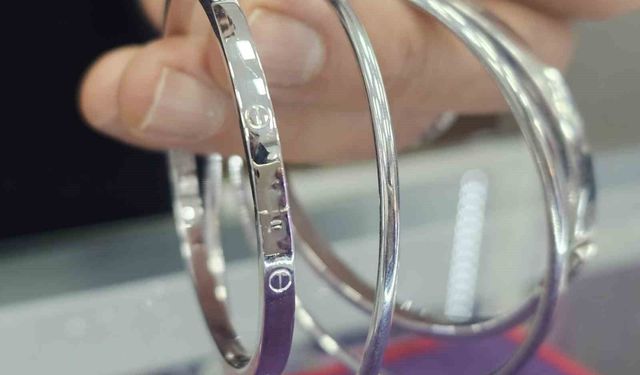 ALTIN BİLEZİK YERİNE GÜMÜŞ BİLEZİK