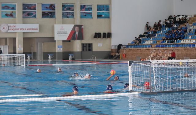 TÜRKİYE SU TOPU ŞAMPİYONASI HEYECANI ELAZIĞ'DA BAŞLADI
