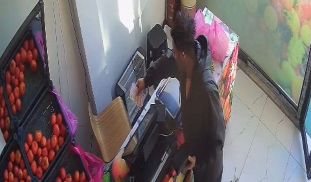 ALIŞVERİŞİNİ YAPTI PARAYI BIRAKTI GİTTİ