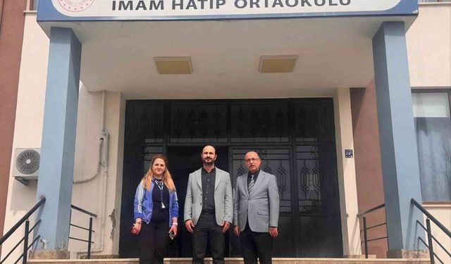 ÇİMENTAŞ OKULLARA DESTEĞİNİ SÜRDÜRÜYOR