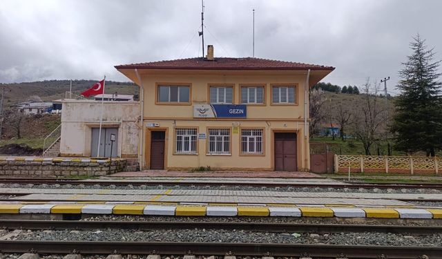 GEZİN TREN İSTASYONU YİNE TÜRKİYE GÜNDEMİNDE