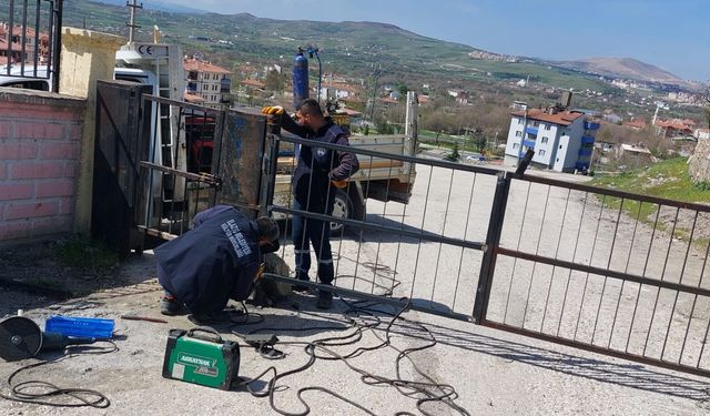 TURAN GÜNDEME GETİRDİ KAPI YAPILDI