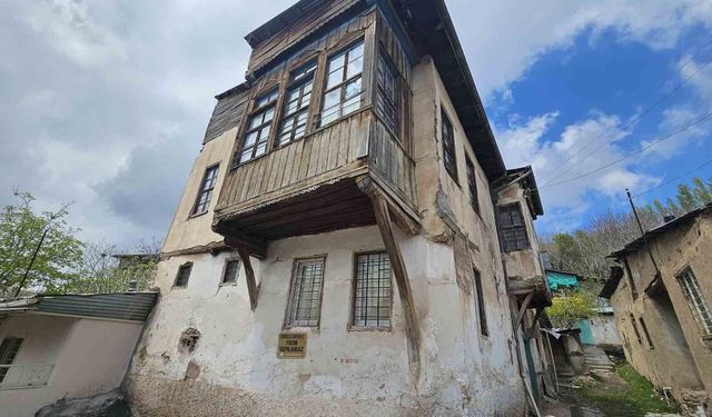450 YILLIK KONAK GEÇMİŞİN İZLERİNİ TAŞIYOR
