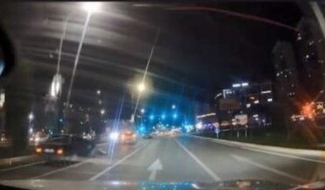 MAKAS ATARKEN OTOMOBİLE ARKADAN ÇARPTI