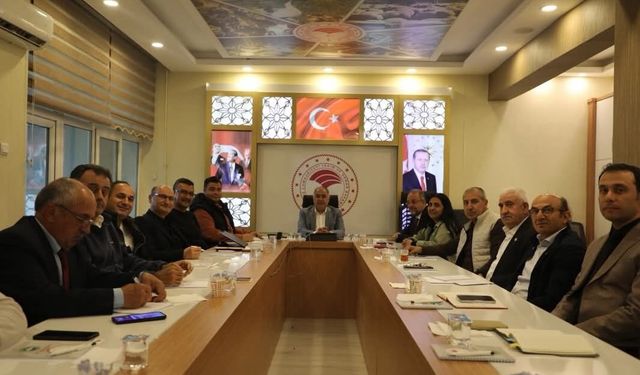 MEYVECİLİK SEKTÖRÜ MASAYA YATIRILDI