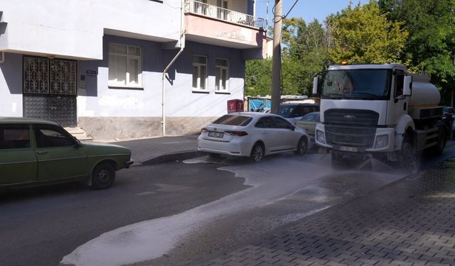 OLGUNLAR MAHALLESİNDE KAPSAMLI TEMİZLİK