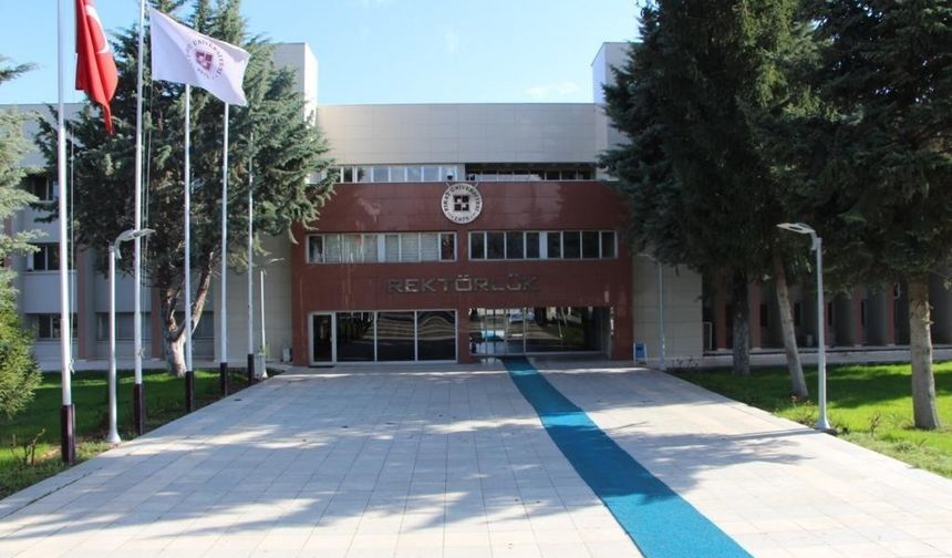 FÜ, 133 PROJESİ İLE TÜRKİYE’DE 4’ÜNCÜ OLDU!