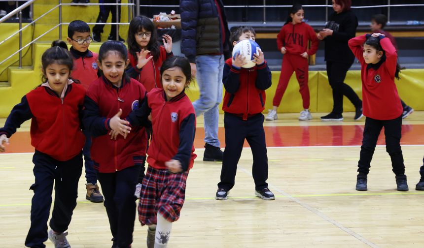 ELAZIĞ’DA GELENEKSEL ‘YAKAN TOP’ TURNUVASI 