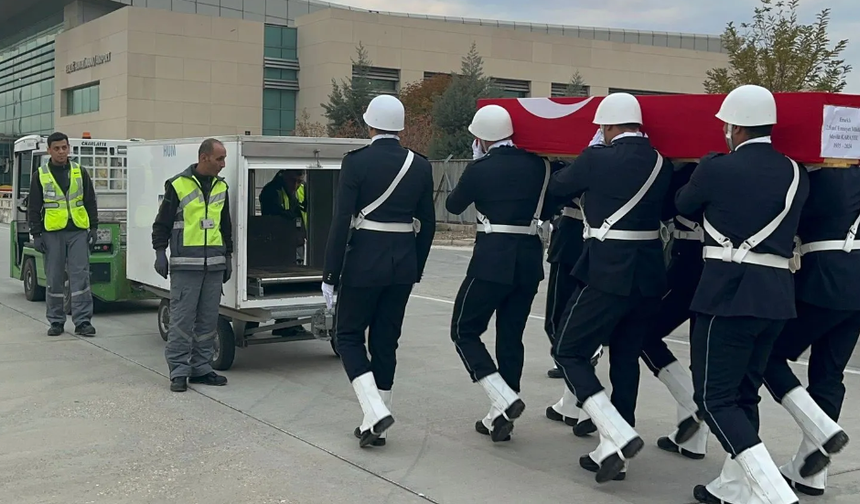 EMNİYET MÜDÜRÜ KARAYEL’İN BABASI MEVLÜT KARAYEL’İN NAAŞI ANKARA’YA GÖNDERİLDİ