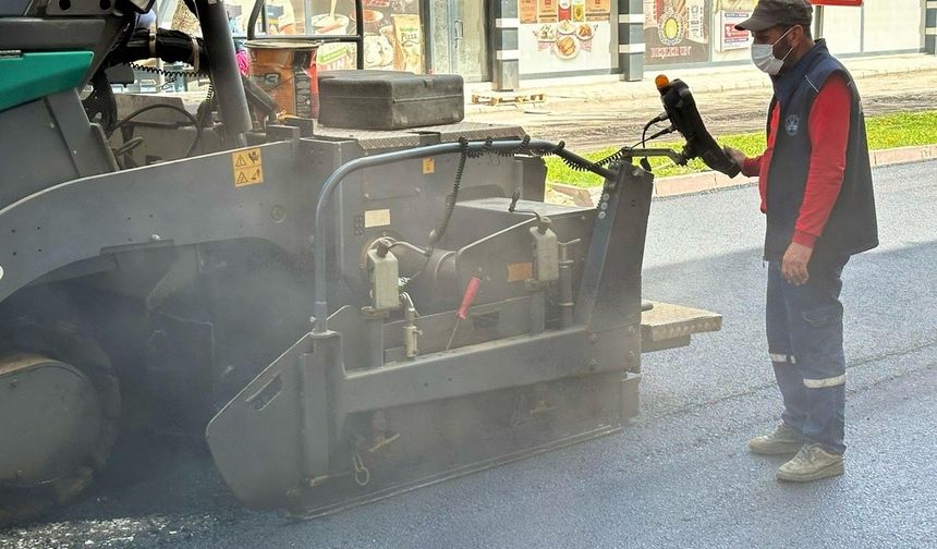 ASFALTLAMA ÇALIŞMALARI SÜRÜYOR