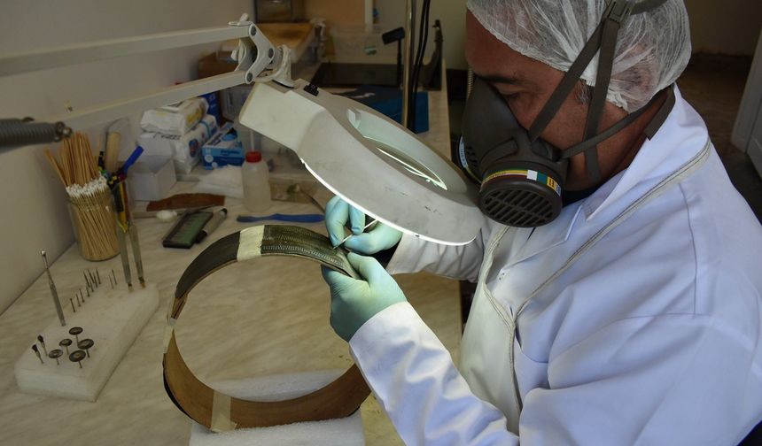 URARTU DÖNEMİNE AİT METAL ESERLER ELAZIĞ'IN GELECEĞİNE AKTARILIYOR