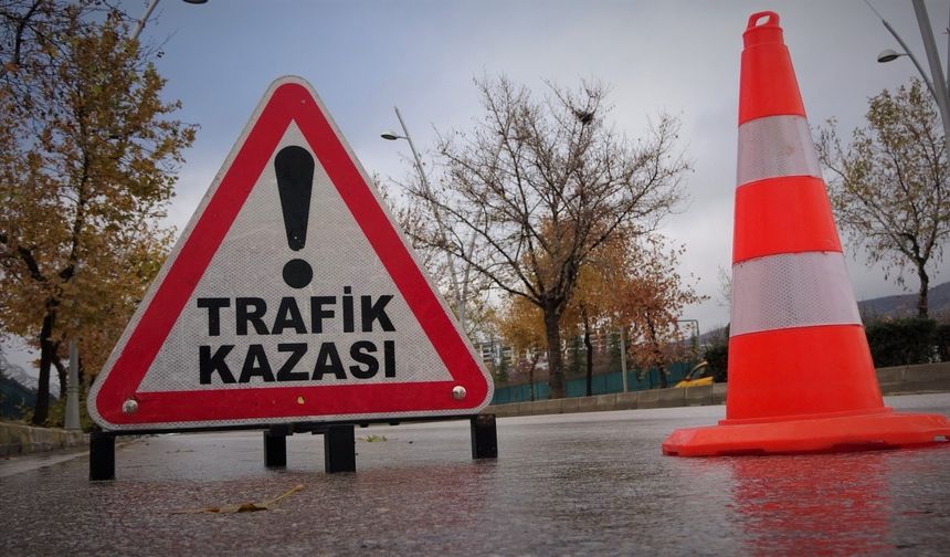 2 AYRI KAZADA 2 MOTOSİKLET SÜRÜCÜSÜ YARALANDI