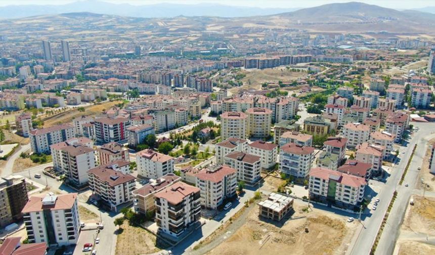 EV SAHİBİ OLMAK MUCİZE OLDU: ASGARİ ÜCRETLİNİN 14 YILLIK KAYBI