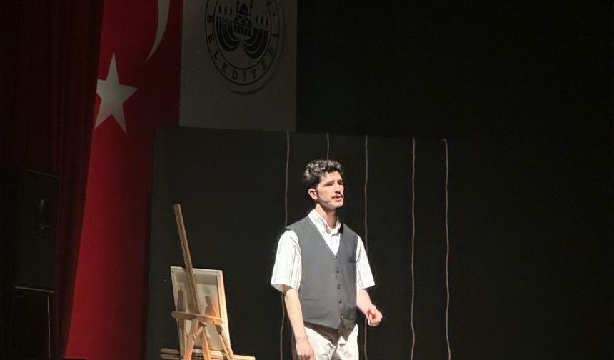 ELAZIĞ’DA “BEN NAZIM HİKMET” OYUNUNA YOĞUN İLGİ
