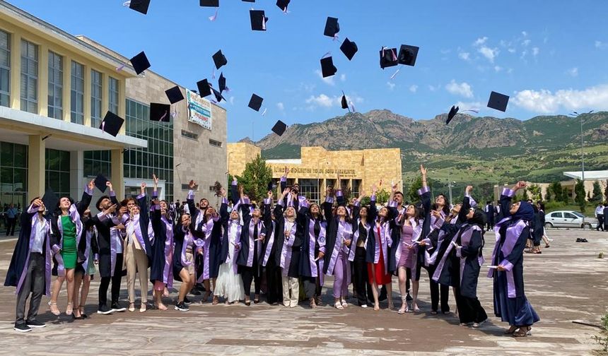DOĞUNUN PARLAYAN YILDIZI “MUNZUR ÜNİVERSİTESİ”