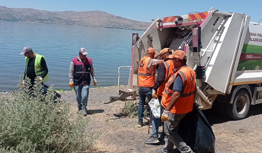 GÖLÜ ÇÖPLÜĞE ÇEVİRMİŞİZ