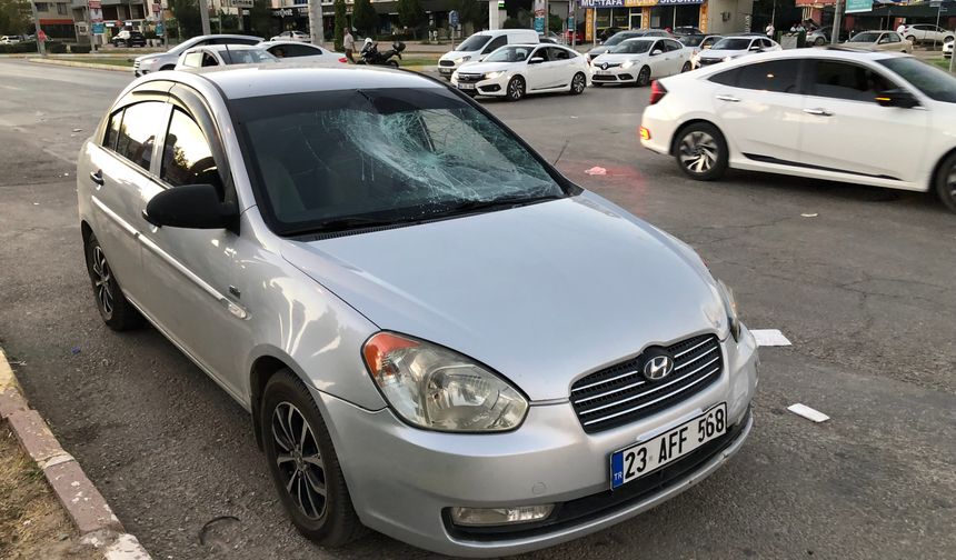 TRAFİK KAZASI: 4 YARALI