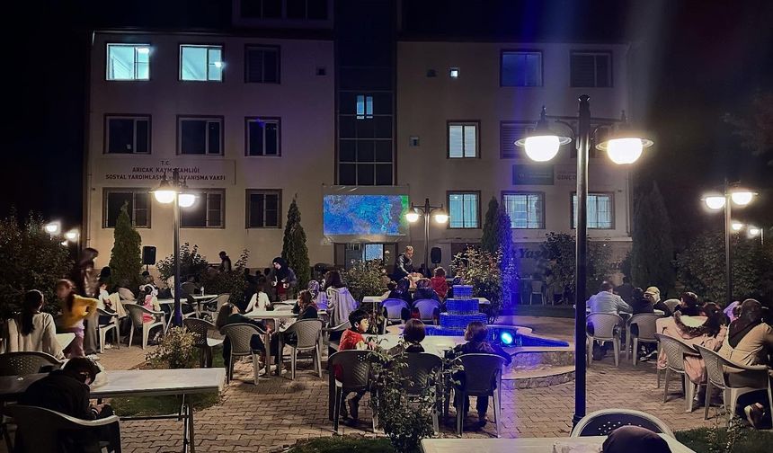 ARICAK İLÇESİNDE AÇIK HAVA SİNEMA ETKİNLİĞİ
