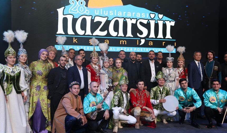 TÜRK DÜNYASI RENKLERİYLE ELAZIĞ'DA PARLADI