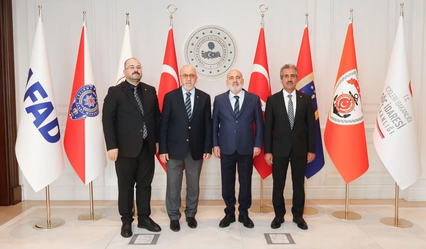 BAŞKAN DUMANDAĞ, BAKAN YARDIMCILARIYLA BİR ARAYA GELDİ